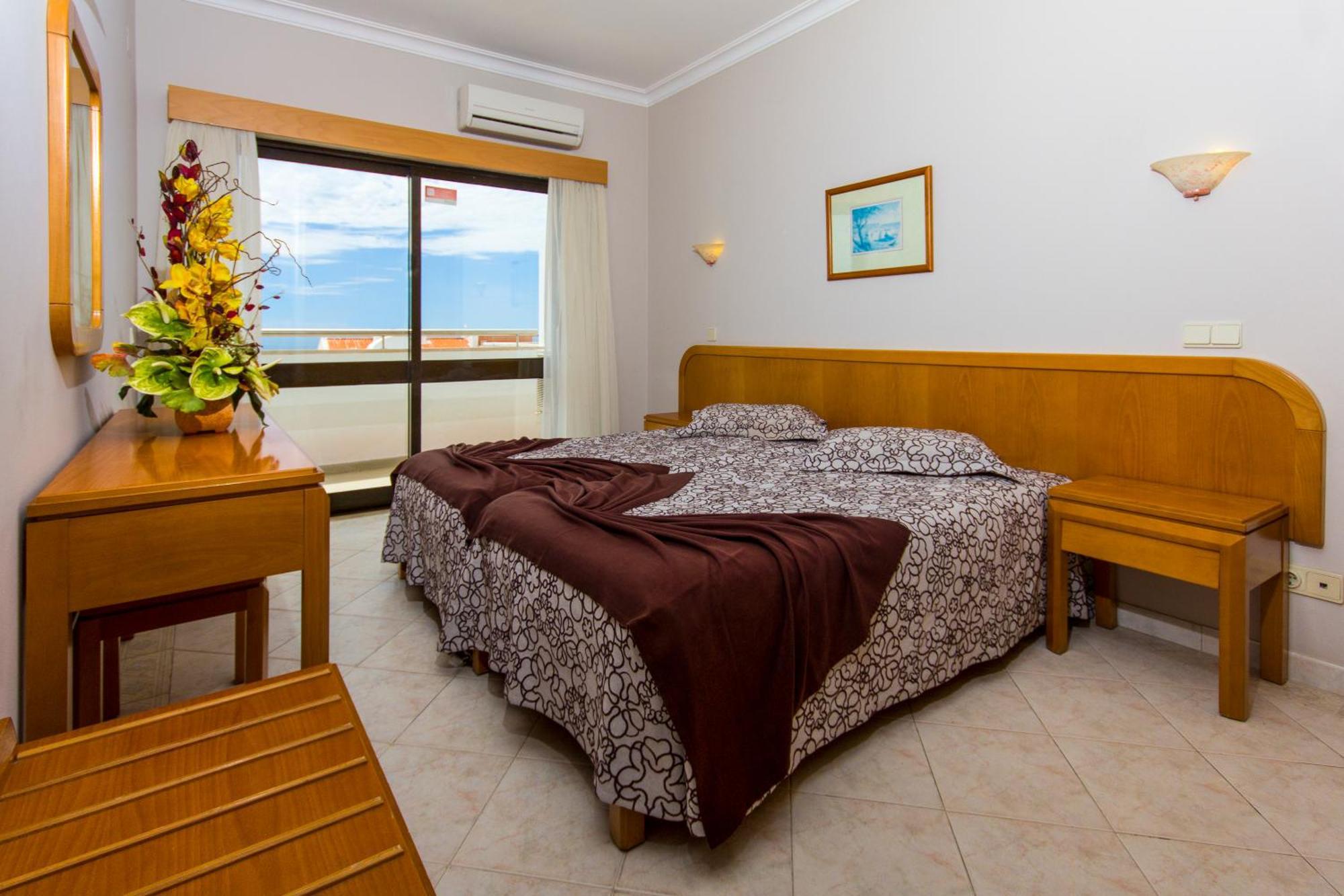 One-Bedroom Apartment Pool View